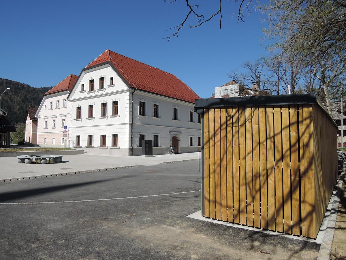 Hostel Bearlog Kocevje Buitenkant foto